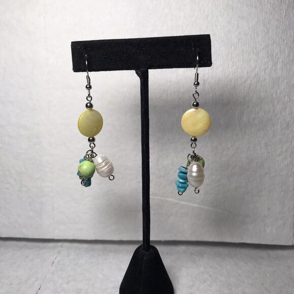 Handmade Women’s Earrings Faux Turquoise Chip & Faux Pearl Multicolor - Picture 1 of 3